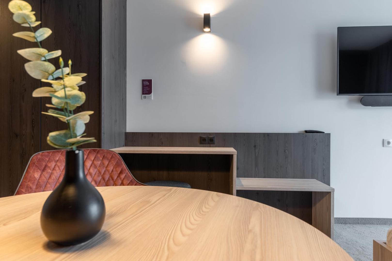 Hotel Novapart Stay Smart Wels Buitenkant foto