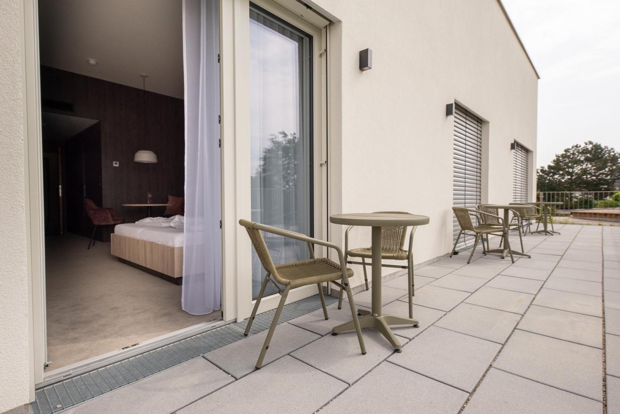 Hotel Novapart Stay Smart Wels Buitenkant foto